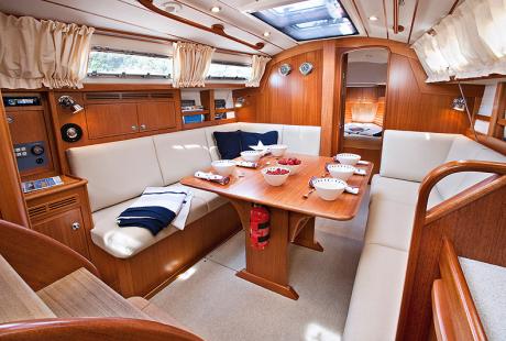 Hallberg-Rassy 310