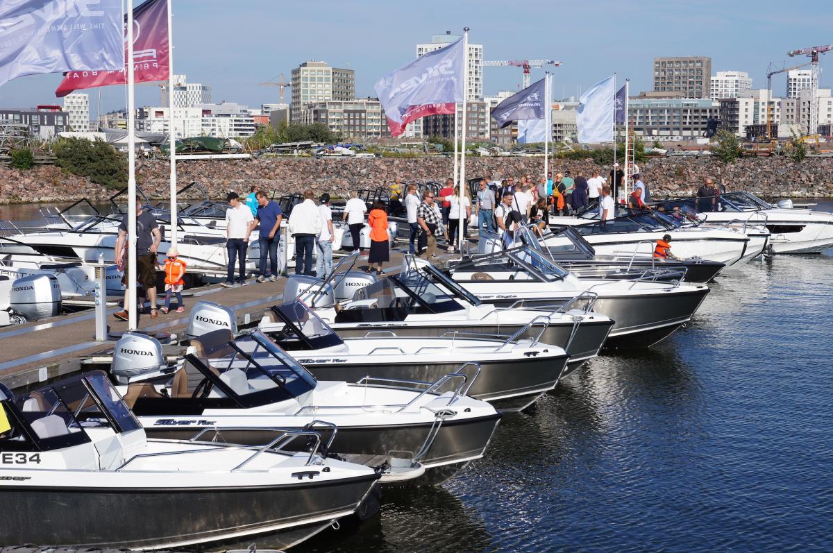 Veneilyn suosion kasvu näkyi Uiva Flytande -venenäyttelyssä elokuussa 2020