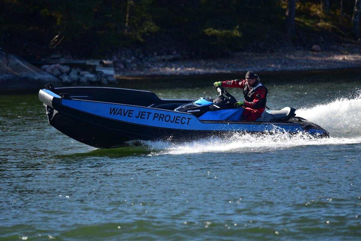 Arctic JetBoat on esittelyssä suomiveneilee-koeajopäivillä 5.–6.6.2020