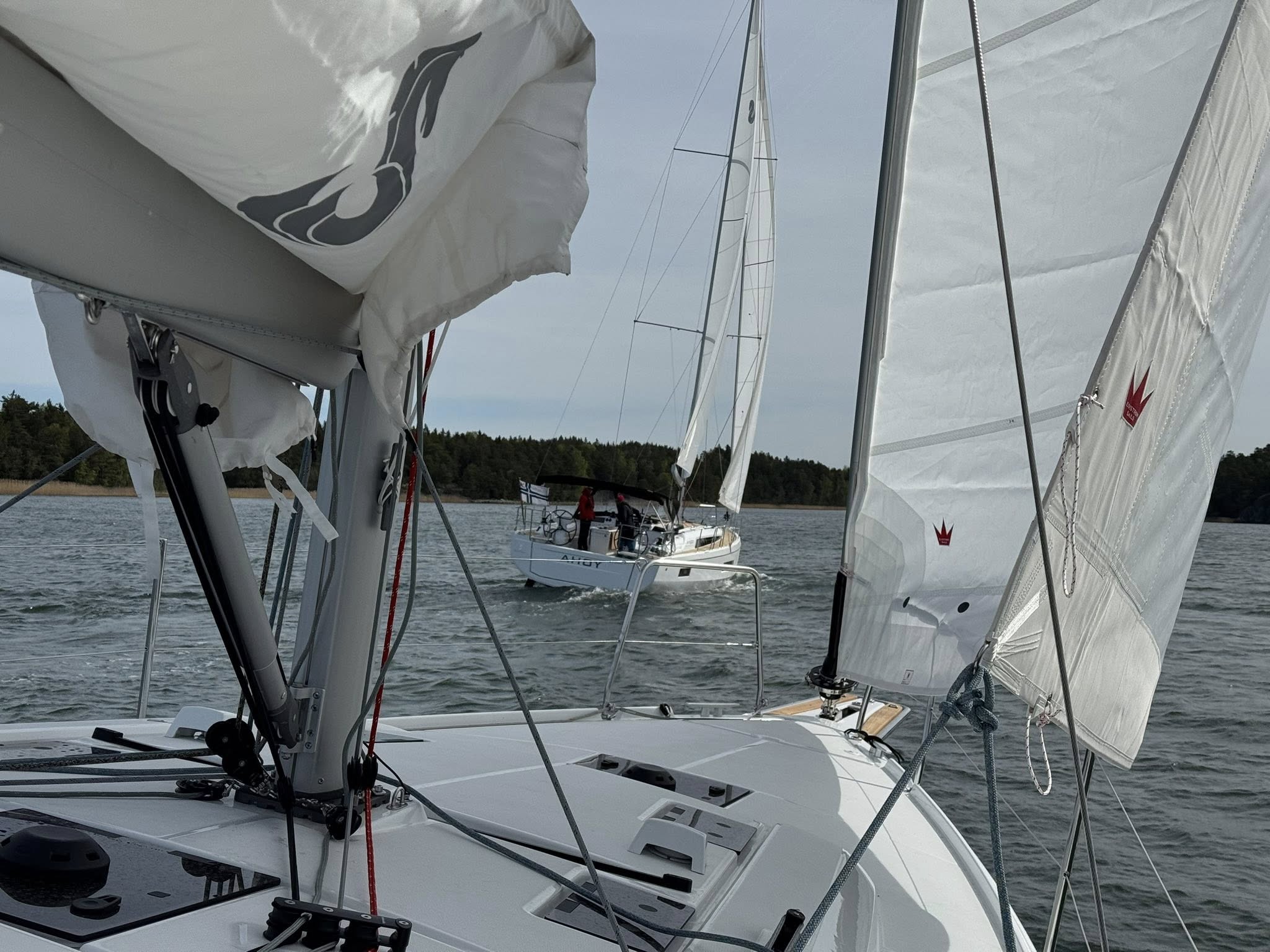 Read more about the article Purjeveneet vahvasti esillä Helsingin Uivassa venenäyttelyssä